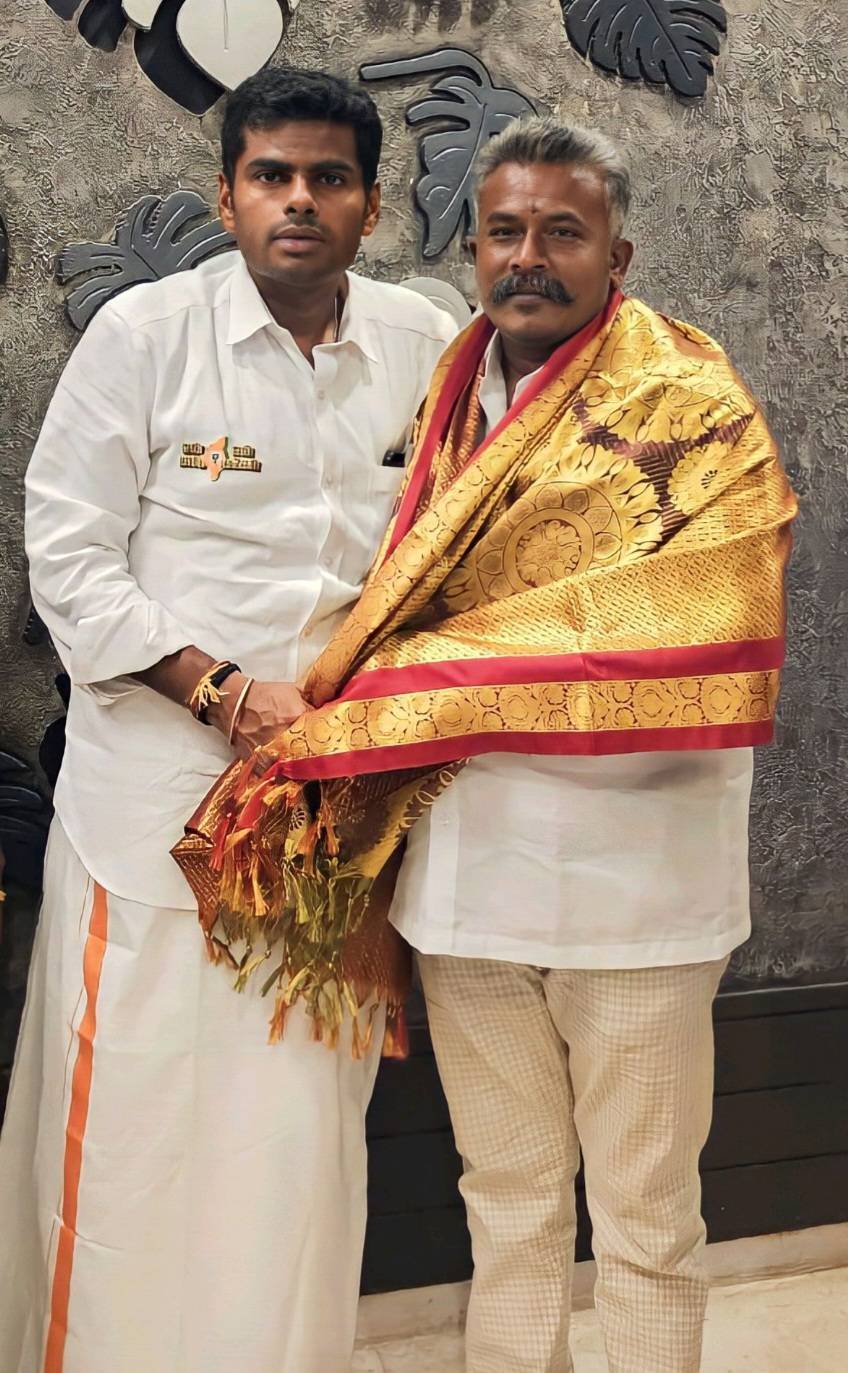 மெட்கல் Mcபிரவீன் குமார் வெள்ளாளர்